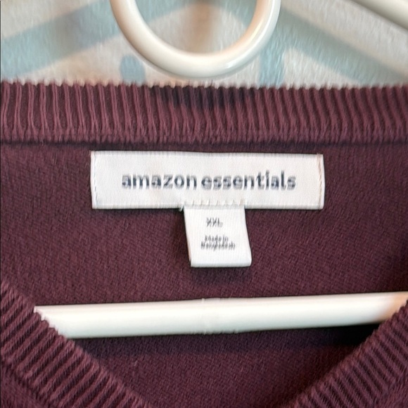 Amazon Essentials XXL Men's Purple V-Neck Sweater - Picture 3 of 8